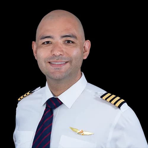 ReadyRoger airline pilot flight instructors — active captains and first officers providing remote CFI training